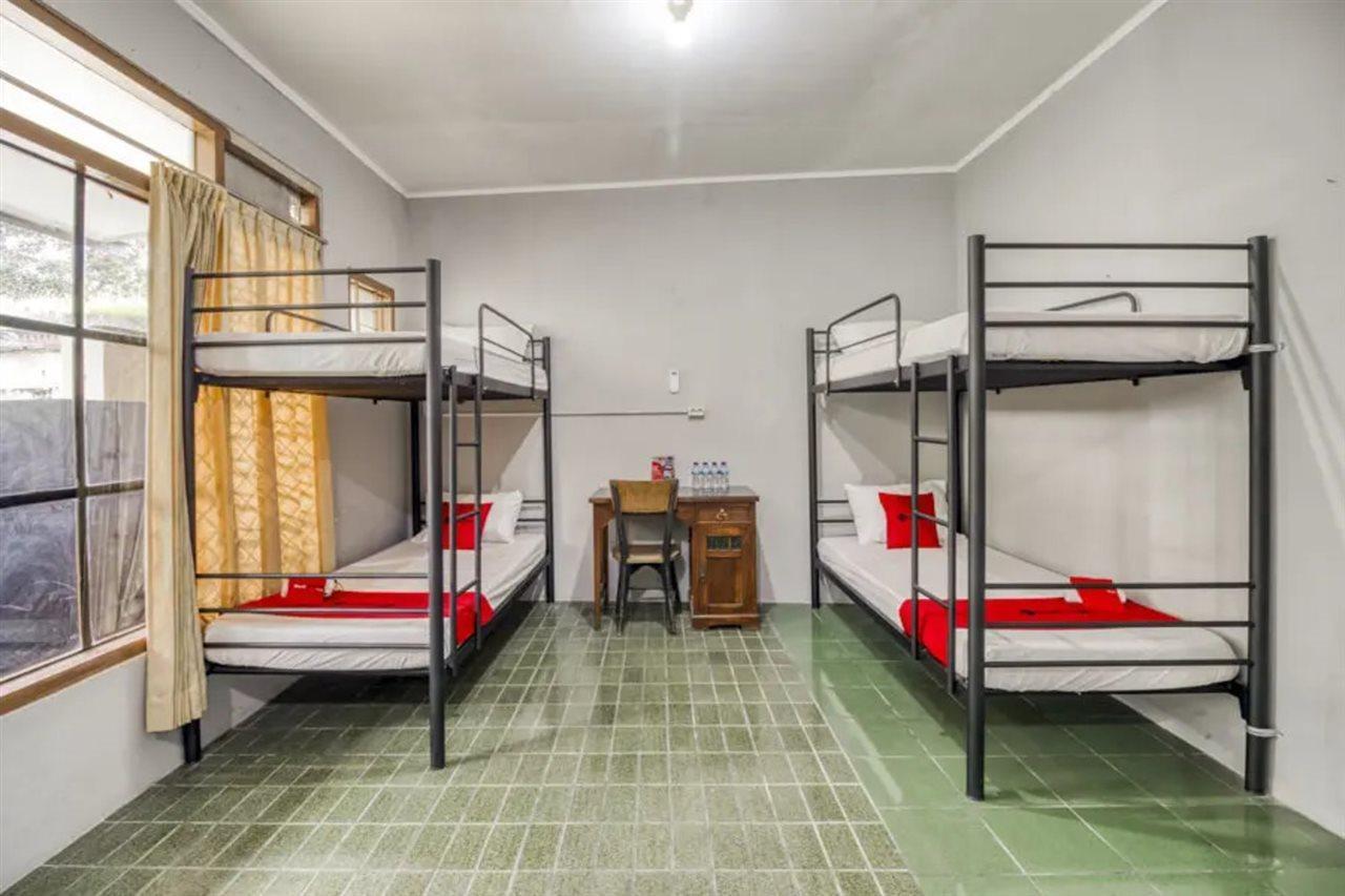 Reddoorz Hostel Near Adisucipto Airport Yogyakarta Kalasan Luaran gambar